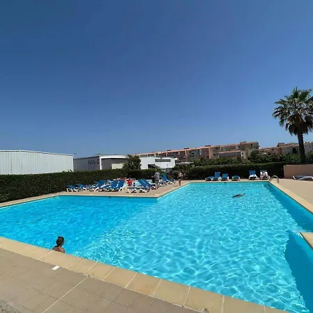 Cosy Avec Cabine, Piscine, Parking, Lave-linge, Proche Et Commerces. - Fr-1-702-9 * Агд