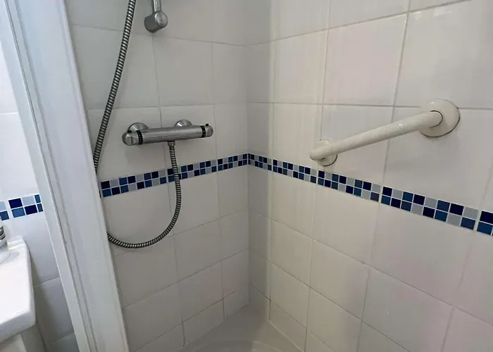 Apartament Cosy Avec Cabine, Piscine, Parking, Lave-linge, Proche Et Commerces. - Fr-1-702-9 *